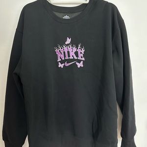Nike sweatshirt
